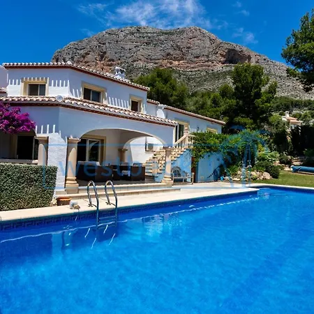 Villa Serafina By Westbeckvillas