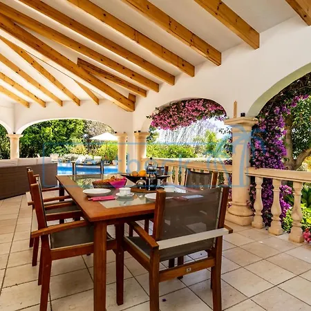 Serafina By Westbeckvillas Villa
