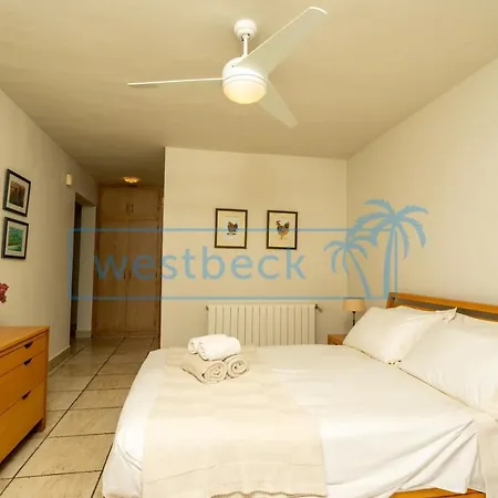 Serafina By Westbeckvillas Villa